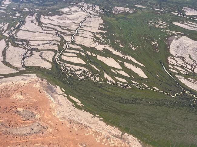 Channel Country, Queensland. Picture: A Kube Aviation / Georgie Mann Photography.