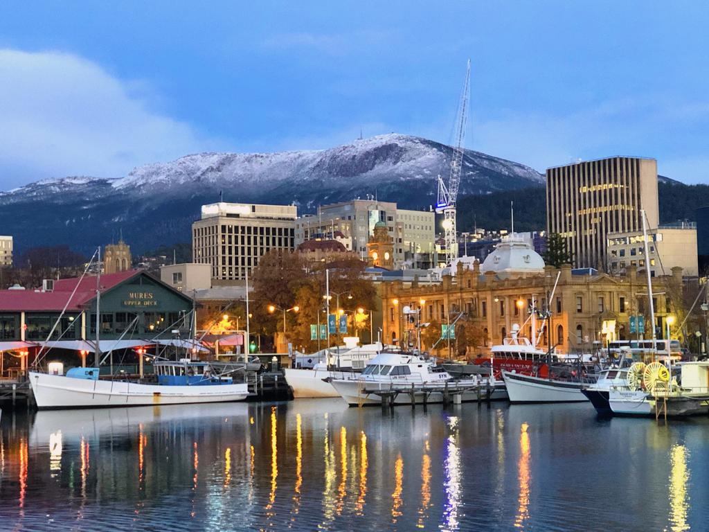 Mt Wellington with snow. Picture: KATY MORGAN