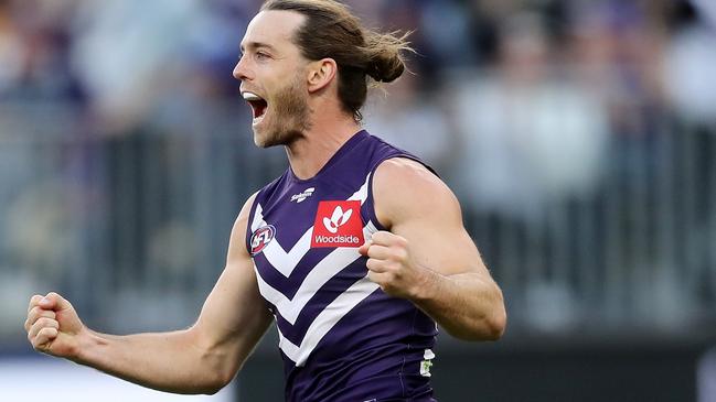 Travis Colyer has earned an extra season with the Dockers.