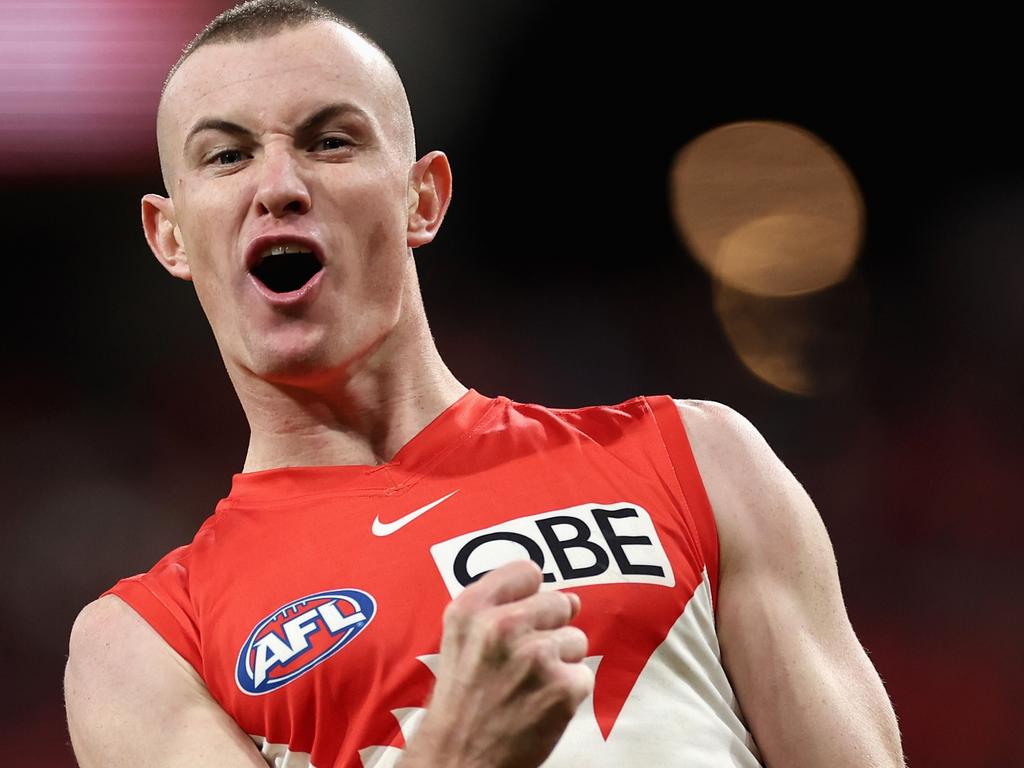 Chad Warner celebrates kicking a goal. (Photo by Cameron Spencer/Getty Images)