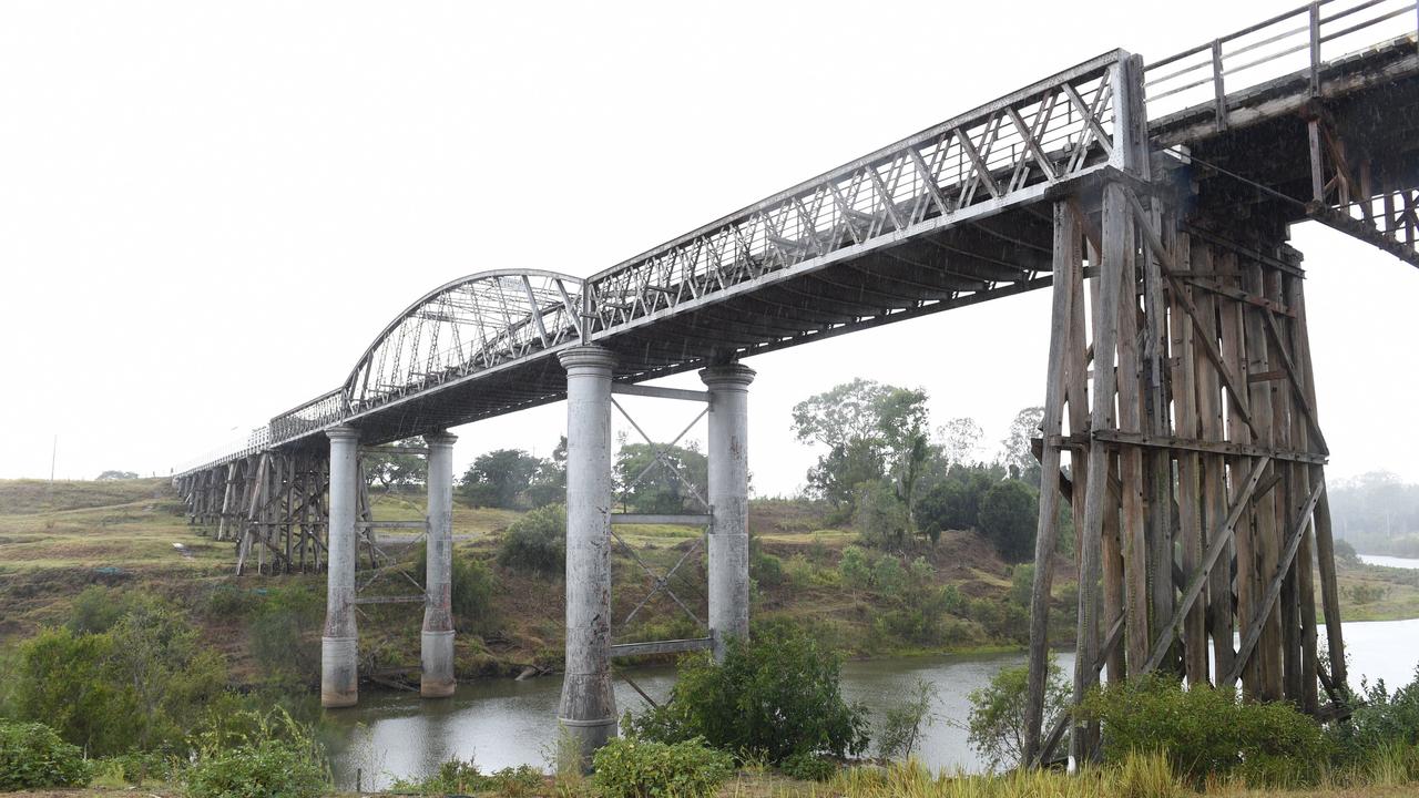 Dickabram Bridge near Miva.