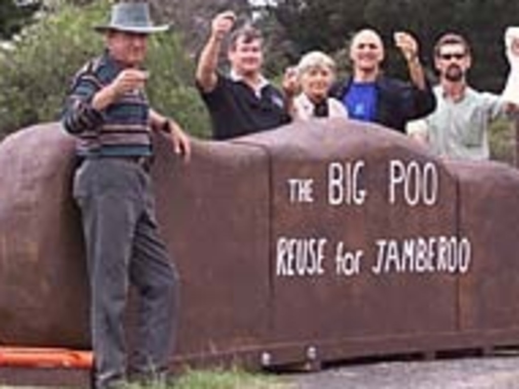 The Big Poo appeared in Kiama as part of a protest organised by Greens MP Ian Cohen.