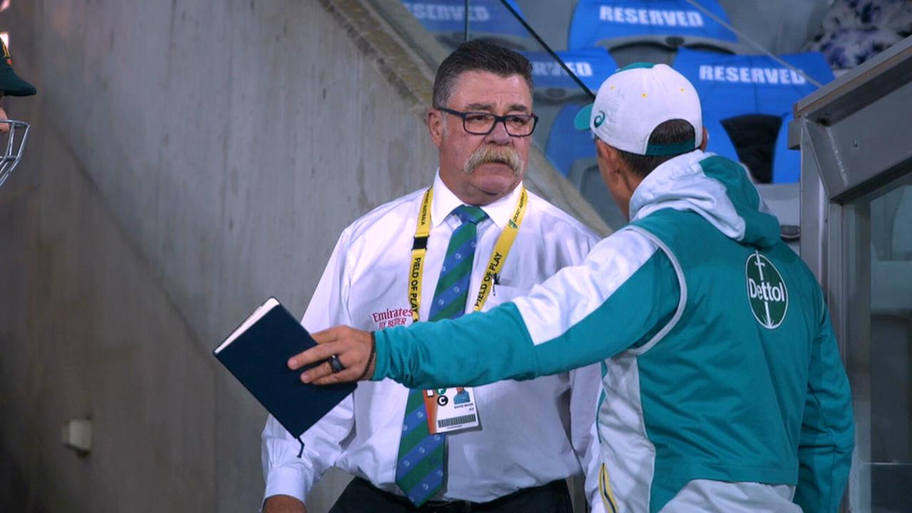 Justin Langer and David Boon fight