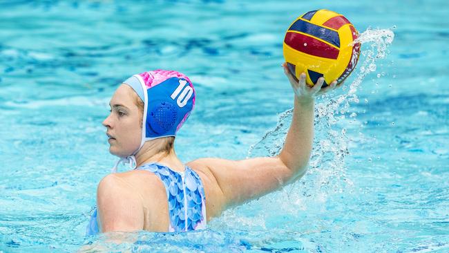 Alice Williams playing for Merlo Mermaids. Picture: Richard Walker