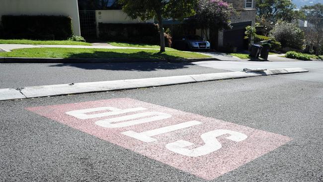 What the residents of Beauty Point really want is for the right-hand turn into Pearl Bay Ave to be closed during morning peak hour.