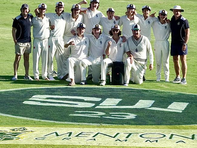 Mentone Grammar School tribute to Warnie