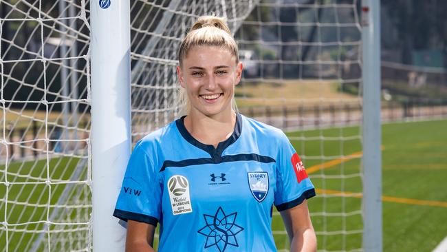 Young Sydney FC player Remy Siemsen is back in the sky blue again for the upcoming W-League.