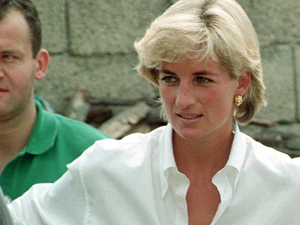 Princess Diana in Bosnia working to eradicate landmines.