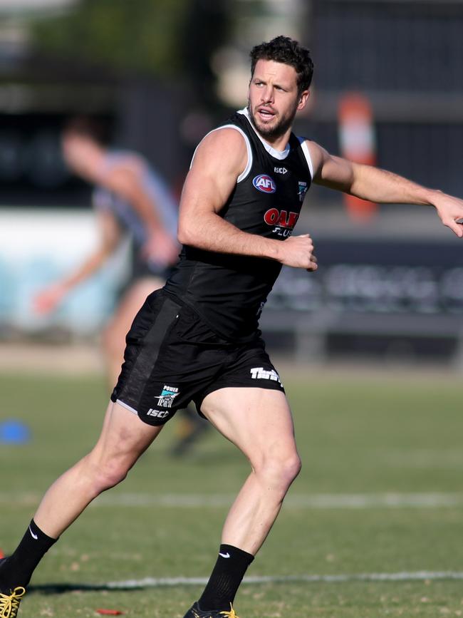 Travis Boak continues to pump out big scores as a SuperCoach forward. Picture: AAP Image/Kelly Barnes.