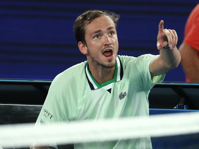 MELBOURNE.  28/01/2022. Australian Open Tennis.  Day 11.   Daniil Medvedev vs Stefanos Tsitsipas on Rod Laver Arena.   Daniil Medvedev screams at the chair umpire after claiming that TsitsipasÃs father was speaking during his serve   . Photo by Michael Klein