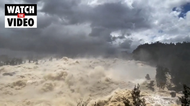 Wyangala Dam spills in NSW's South West Slopes region