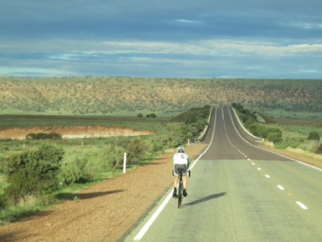 Brad Ellis on his 2700km bike ride from Adelaide to Perth in memory of his best mate Mitch Gillam. Picture: Supplied.