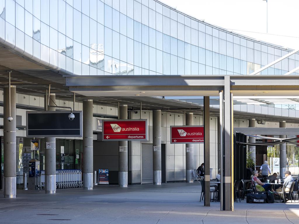 Australian Federal Police said the man had consumed several small bottles of wine during the flight to Brisbane. Picture: NCA NewsWire / Sarah Marshall