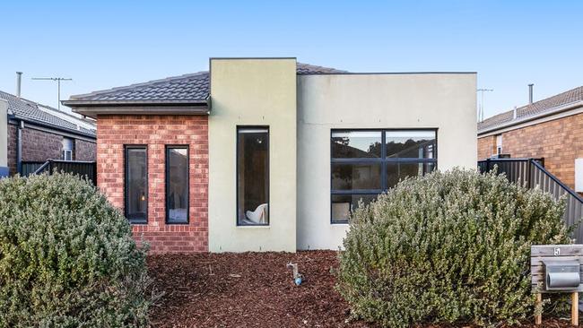 Point Cook is having a listings boom, with homes like 5 Archibald Chase, which is on the market for $560,000-$590,000, providing ample opportunities to buy.