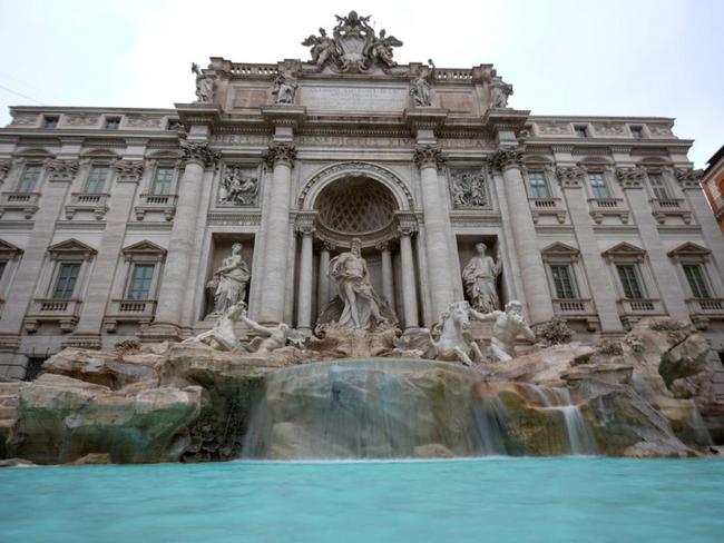 Trevi Fountain reopens following months of renovations