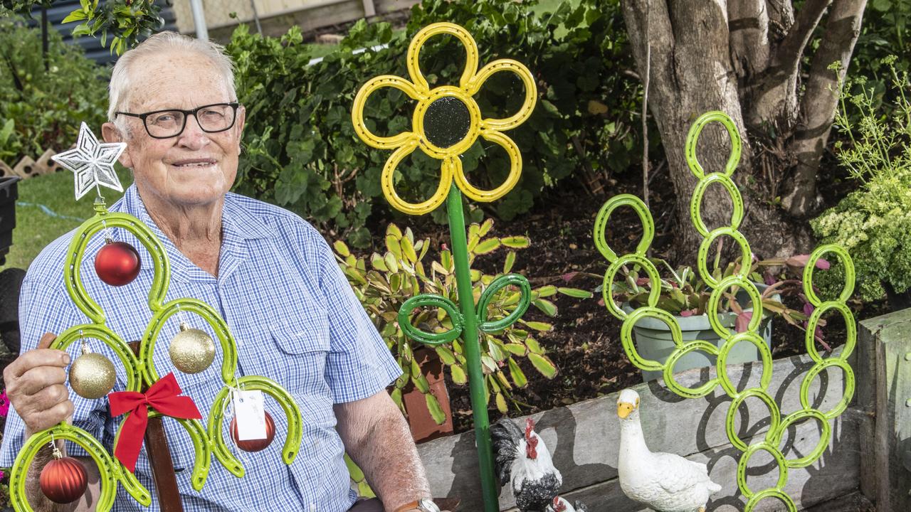 Laurie O'Brien makes Christmas trees and decorations from horseshoes. Wednesday, December 8, 2021. Picture: Nev Madsen.