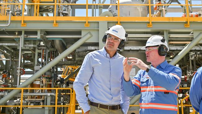 Santos chief Kevin Gallagher, right, explains operations to South Australia Premier Peter Malinauskas. Picture: Brenton Edwards