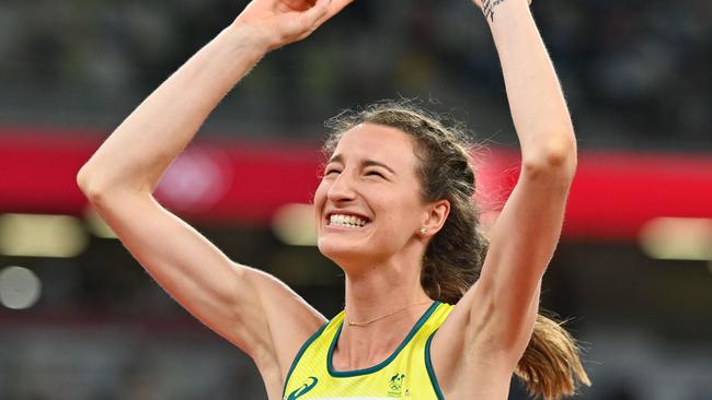 Australia's Nicola McDermott on her way to silver. Picture: Andrej Isakovic/AFP