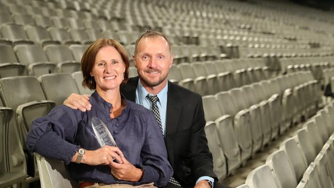 Sheep Farmers of the Year Isabele and Pete Roberts from Cudal in NSW. Picture: Yuri Kouzmin