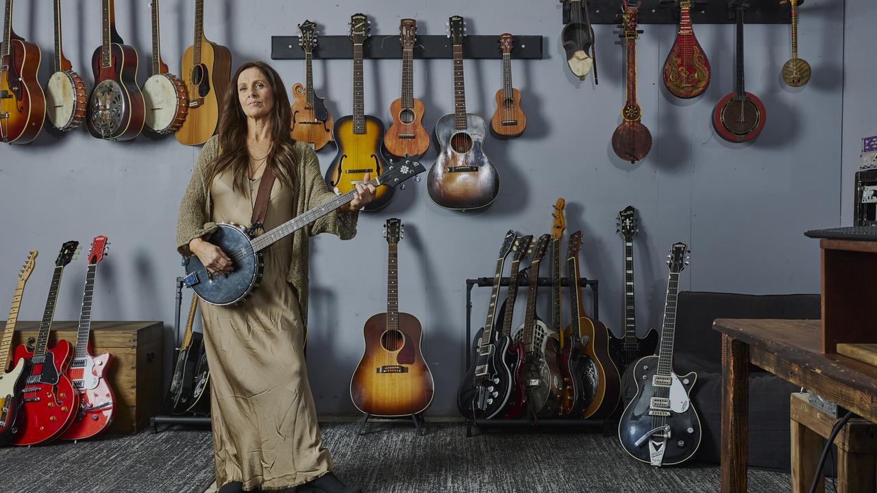 Country queen Kasey Chambers lays herself bare on Backbone