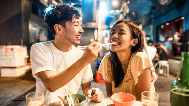 Travelling can present dating opportunities like nowhere else. Image: iStock