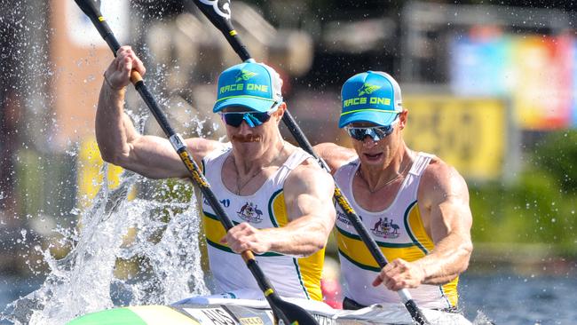 Gold medallists Jean van der Westhuysen and Tom Green.