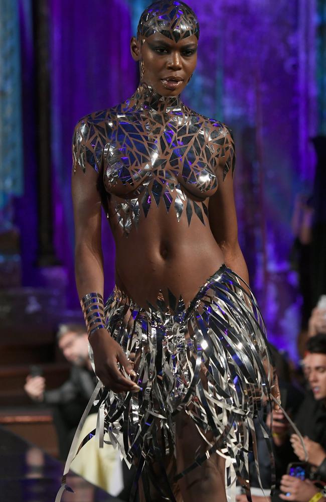 New York Fashion Week Models Walk The Runway In Revealing Duct Tape Outfits News Com Au