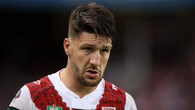 SYDNEY, AUSTRALIA — APRIL 25: Gareth Widdop of the Dragons looks dejected as he leaves the field with an injury during the round eight NRL match between the Sydney Roosters and the St George Illawarra Dragons at Allianz Stadium on April 25, 2017 in Sydney, Australia. (Photo by Mark Kolbe/Getty Images)