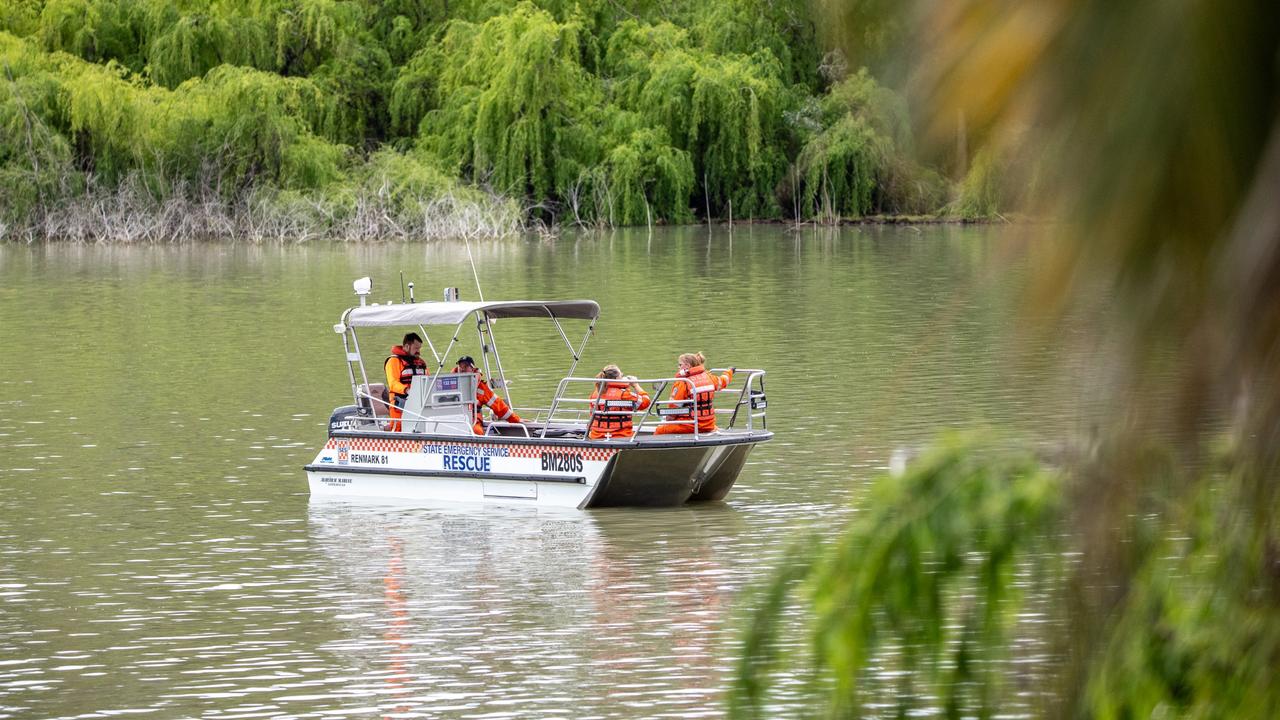 A large scale search was conducted off the banks in Renmark. Picture: Riverland Commercial Photography