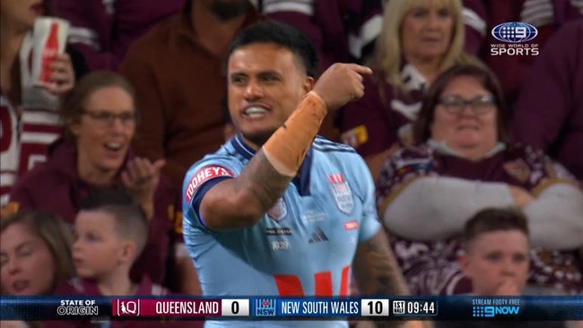 Spencer Leniu let his thoughts be known after Queensland kicked to the opposite side of the field after he joined the contest.