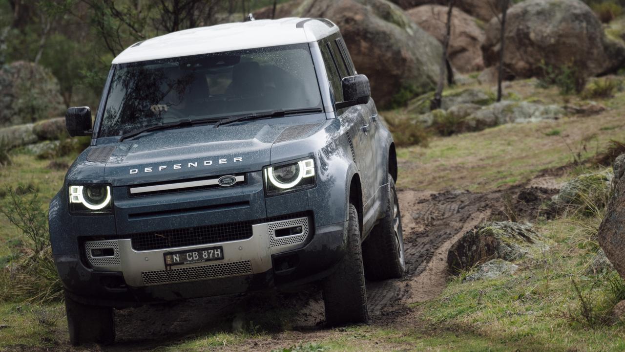 The turbocharged six-cylinder petrol engine really gets the Defender moving at pace. It can rip from standstill to 100km/h in 6.1 seconds.