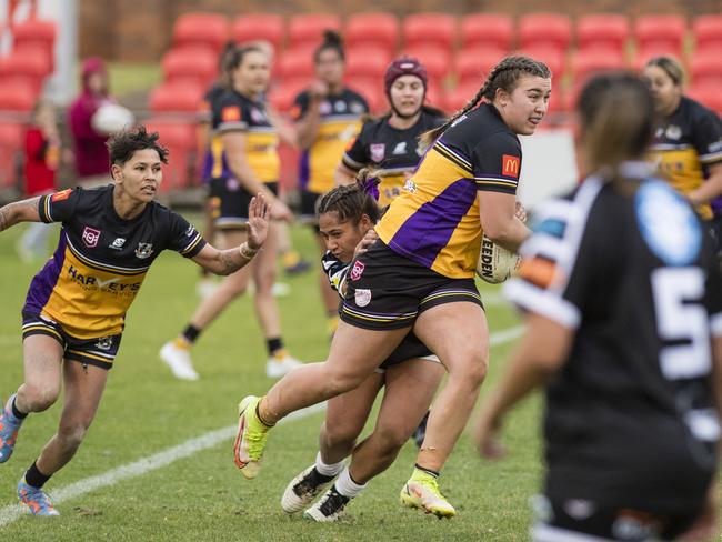 Gatton player Ashlea Nolan on the move against Oakey. Picture: Kevin Farmer.