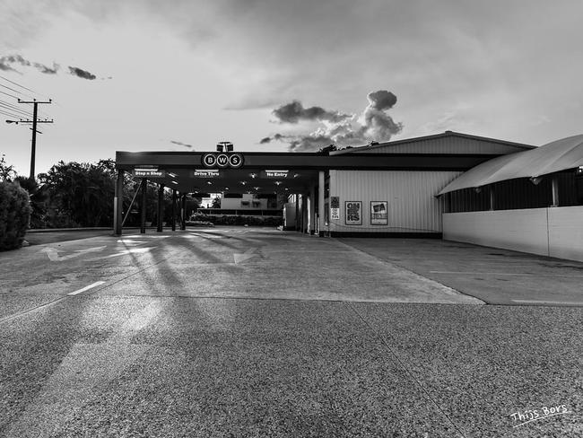 The bottleshop at Parap was dead. PHOTO: Thijs Bors