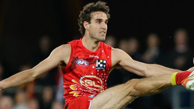 GOLD COAST, AUSTRALIA - JULY 01: Ben King of the Suns in action during the 2023 AFL Round 16 match between the Gold Coast Suns and the Collingwood Magpies at Heritage Bank Stadium on July 1, 2023 in the Gold Coast, Australia. (Photo by Russell Freeman/AFL Photos via Getty Images)