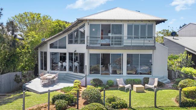 Anthony Albanese and fiance Jodi Haydon’s $4.3m luxury beach home on The Central Coast, sold by its prior owners at a loss.