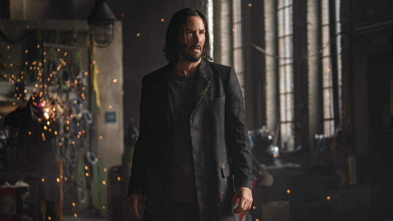 Who would want to see Hugo Weaving in a John Wick movie ? him and Keanu  Reeves should have a rematch that would have been cool in the Matrix  Resurrections : r/JohnWick