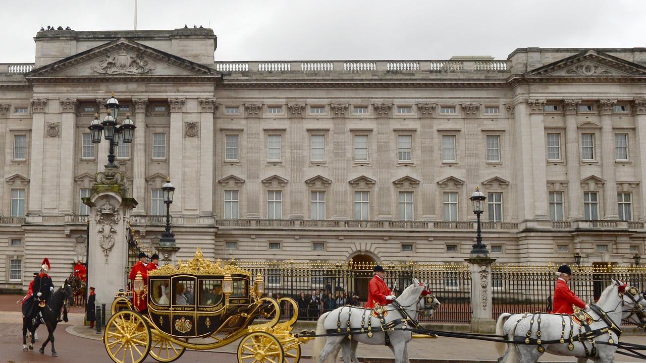 The Queen only uses 6 rooms in Buckingham Palace, says royal dressmaker