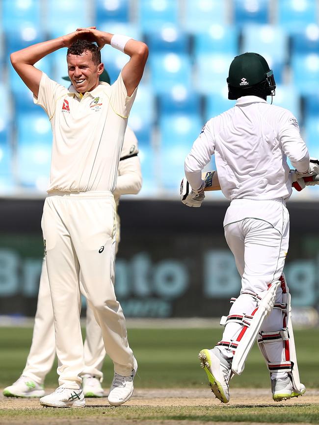 Peter Siddle during the first session on day one. Picture: Getty Images