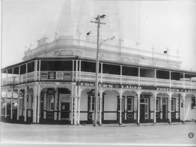 National Hotel, now O'Mahony's on Lyons Street. Warwick & District Historical Society collection