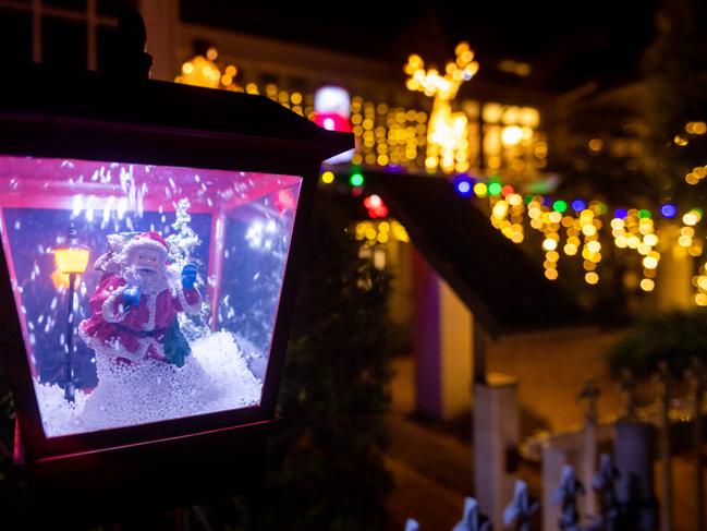 Christmas lights on the Christmas lights trail through Darwin. These lights are on Zealandia Cres, Larrakeyah.Picture: Che Chorley