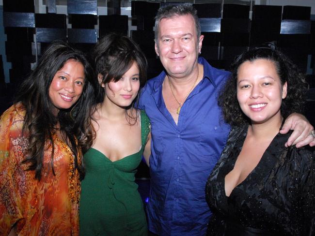 Jimmy Barnes with wife Jane and daughters Elly May and Mahalia. Picture: Supplied