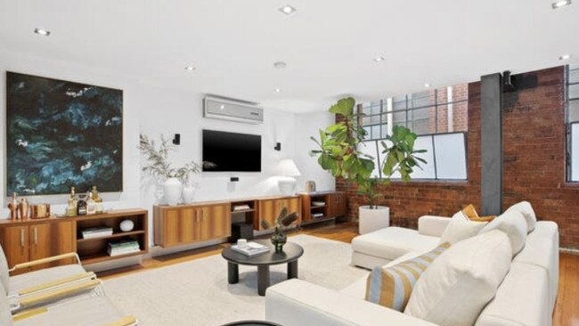 The three-bedroom home at 18 Tennyson St sold for $3.13m.