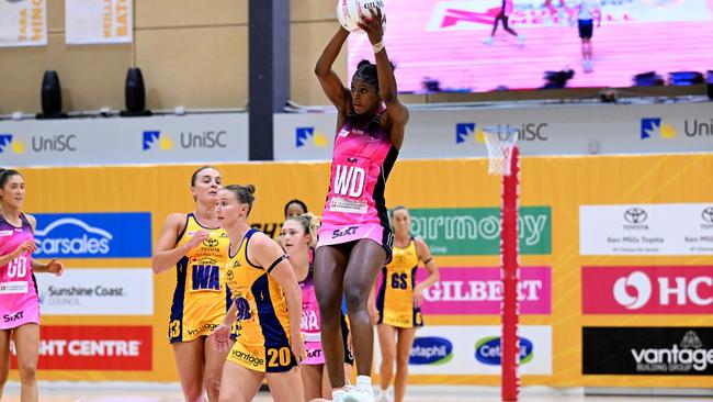 SUNSHINE COAST, AUSTRALIA - APRIL 27: Latanya Wilson of the Thunderbirds in action during the round three Super Netball match between Sunshine Coast Lightning and Adelaide Thunderbirds at UniSC Arena, on April 27, 2024, in Sunshine Coast, Australia. (Photo by Bradley Kanaris/Getty Images)