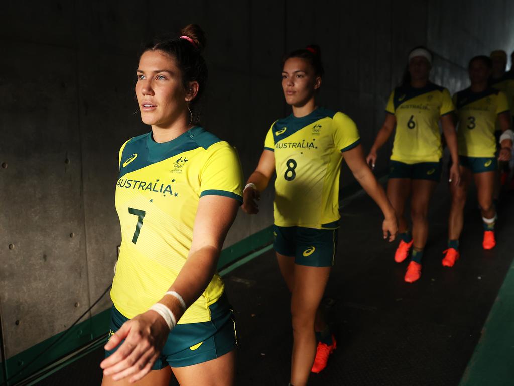 Aussie women training against men to regain Rugby Sevens edge