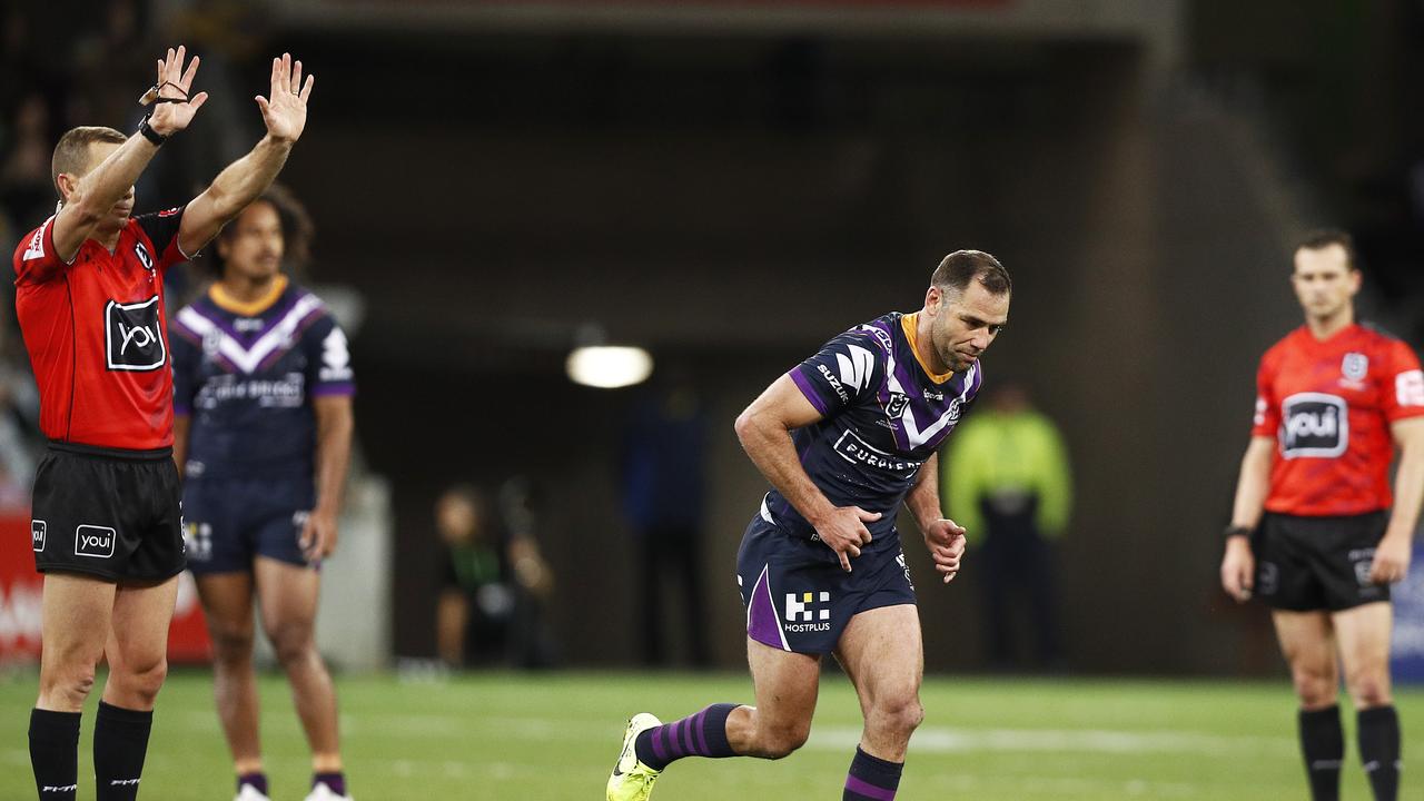 MELBOURNE, AUSTRALIA - SEPTEMBER 21: Cameron Smith of the Storm is sent to the sin bin by the referee during the NRL Semi Final match between the Melbourne Storm and the Parramatta Eels at AAMI Park on September 21, 2019 in Melbourne, Australia. (Photo by Daniel Pockett/Getty Images)