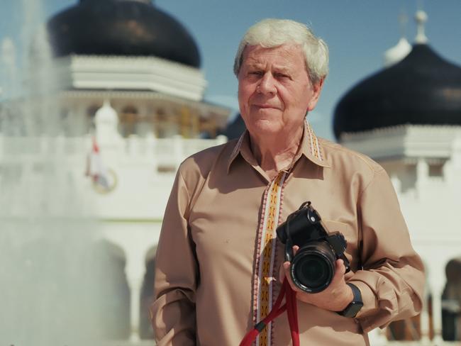 Ray Martin returns to the areas devastated by the Boxing Day tsunami.