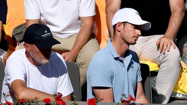 Murray (right) in the coach’s box in Madrid. (Photo by Clive Brunskill/Getty Images)