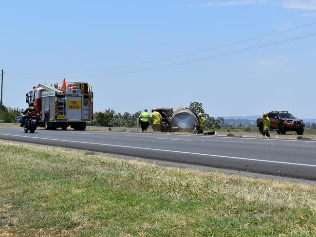 A truck has lost his milk trailer on the Warrego Hwy at College View. Photo: Hugh Suffell