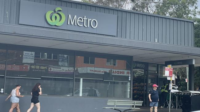 Pendle Hill Metro Woolworths is shutting permanently this week.