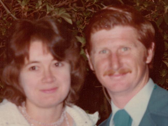 Roxlyn Bowie, pictured with her husband John, went missing in 1982.